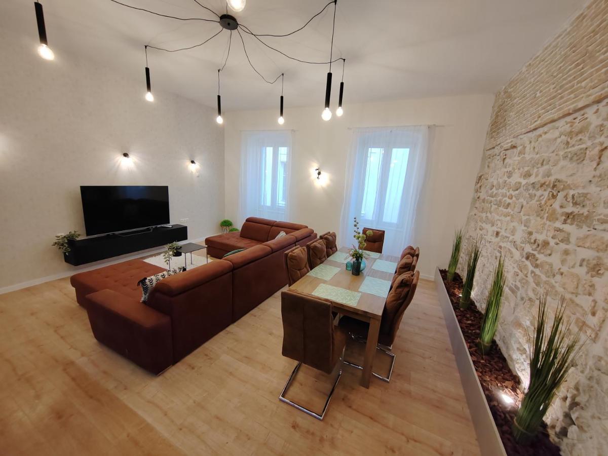 Town Square Apartment Задар Екстериор снимка
