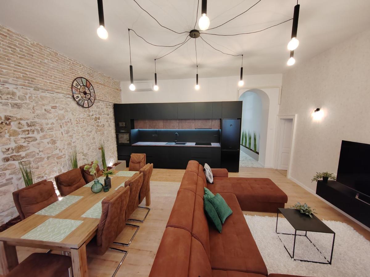 Town Square Apartment Задар Екстериор снимка