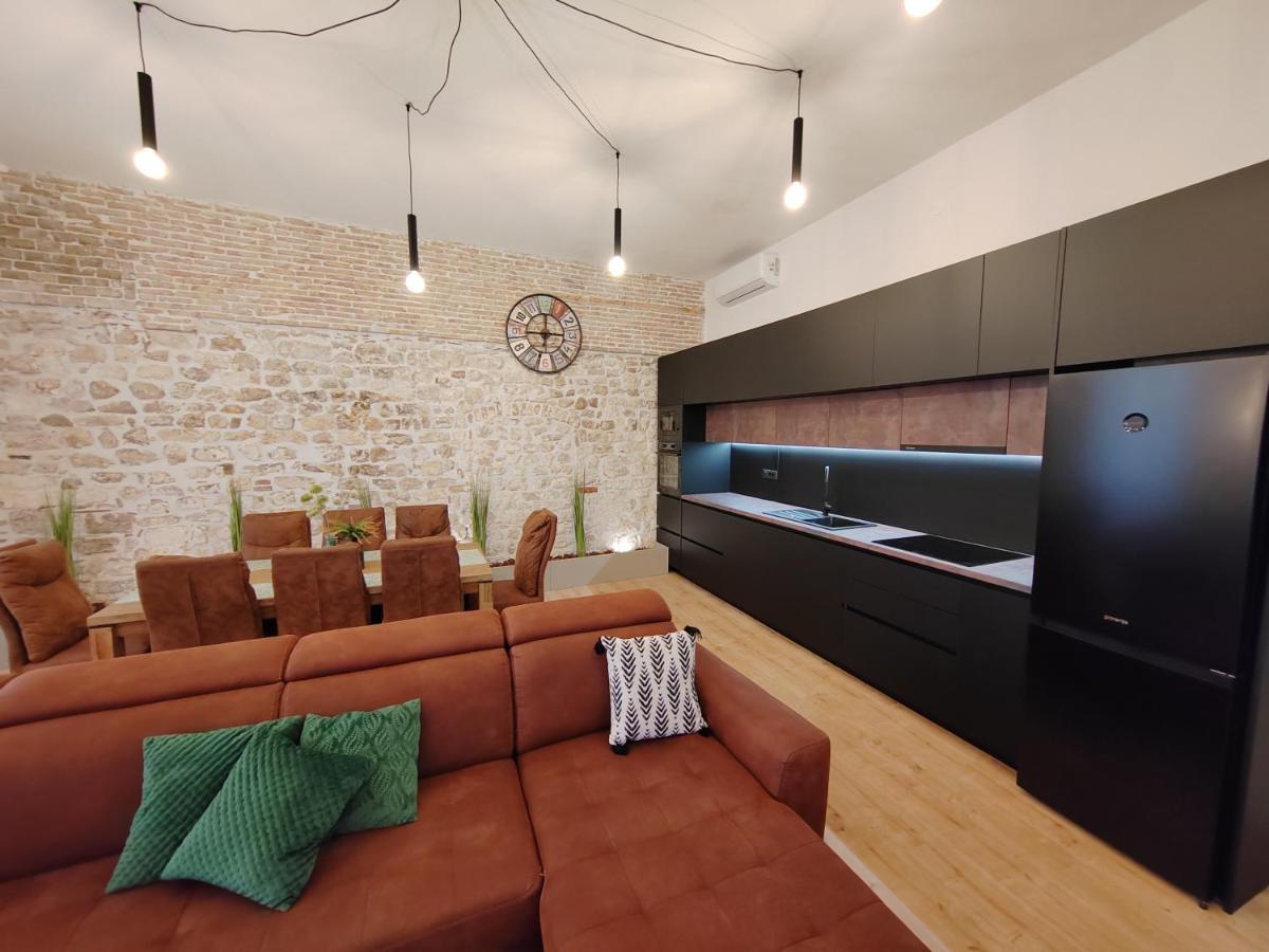 Town Square Apartment Задар Екстериор снимка