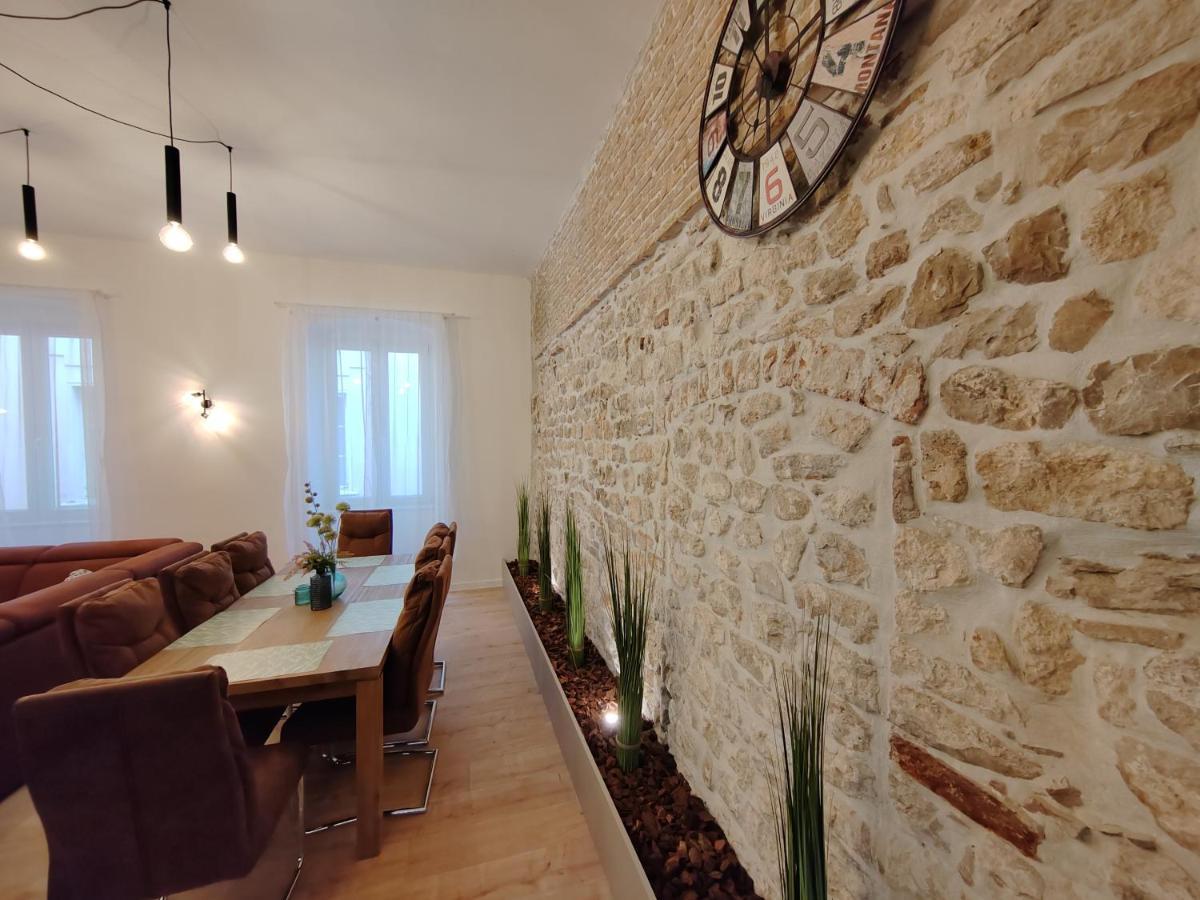 Town Square Apartment Задар Екстериор снимка