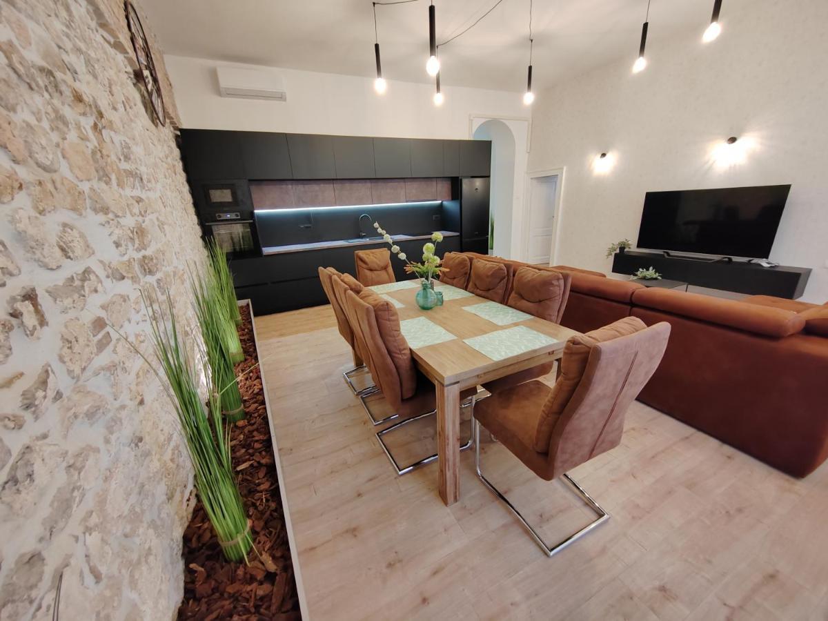 Town Square Apartment Задар Екстериор снимка